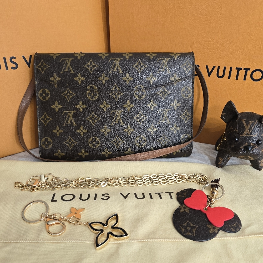 LOUIS VUITTON Monogram Bordeaux 24 Brown Shoulder Vintage Bag for Women's - Picture 3 of 17